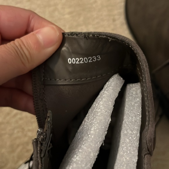 NWT Forever 21 Dark Grey Rustic Ankle Boots 6.5 - Picture 10 of 10